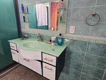 CASA EN VENTA SAN FELIPE DEL AGUA EN ESQUINA ZONA NORTE DE LA CD. OAXACA