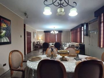 VENTA DE LINDO Y ACOGEDOR DEPARTAMENTO EN URDESA CENTRAL