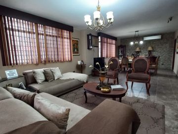 VENTA DE LINDO Y ACOGEDOR DEPARTAMENTO EN URDESA CENTRAL