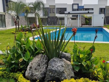 Casa en Condominio con alberca en Emiliano Zapata Morelos