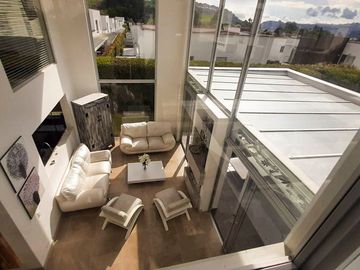 VENTA DE CASA DE 254m2 EN CONJUNTO CERRADO EN LA FLORIDA, MANIZALES CALDAS