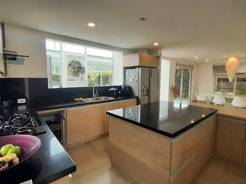 VENTA DE CASA DE 254m2 EN CONJUNTO CERRADO EN LA FLORIDA, MANIZALES CALDAS