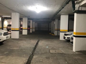 LUJOSO DEPARTAMENTO QUITO TENNIS