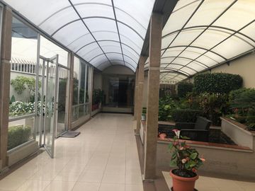 LUJOSO DEPARTAMENTO QUITO TENNIS
