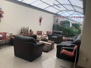 LUJOSO DEPARTAMENTO QUITO TENNIS