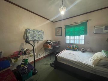 FOR SALE PRE OWNED HOUSE IN ANGELES CITY PAMPANGA NEAR CASINO FILIPINO AND SM CLARK
