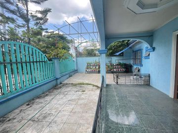 FOR SALE PRE OWNED HOUSE IN ANGELES CITY PAMPANGA NEAR CASINO FILIPINO AND SM CLARK