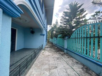FOR SALE PRE OWNED HOUSE IN ANGELES CITY PAMPANGA NEAR CASINO FILIPINO AND SM CLARK