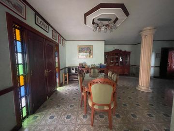 FOR SALE PRE OWNED HOUSE IN ANGELES CITY PAMPANGA NEAR CASINO FILIPINO AND SM CLARK