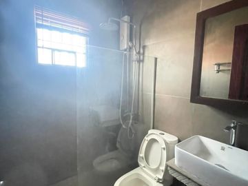 FOR SALE PRE OWNED HOUSE IN ANGELES CITY PAMPANGA NEAR CASINO FILIPINO AND SM CLARK
