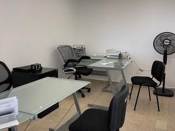 EN VENTA EDIFICIO CON MAGNIFICA UBICACION EN ESQUINA EN CUERNAVACA, MORELOS.