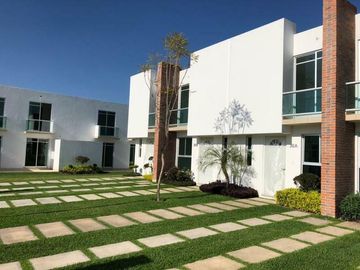 Casa en Venta con alberca de 2 recamaras  en Yautepec Morelos