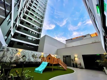 Exclusivo y Moderno Departamento + Estacionamiento + Depósito / San Isidro