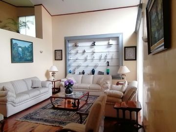 CASA EN VENTA DE 5 RECAMARAS EN EL CAMPANARIO PUEBLA