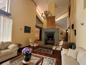 CASA EN VENTA DE 5 RECAMARAS EN EL CAMPANARIO PUEBLA
