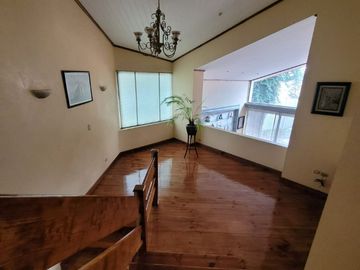 CASA EN VENTA DE 5 RECAMARAS EN EL CAMPANARIO PUEBLA