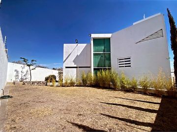 Hermosa Residencia en juriquilla Venta