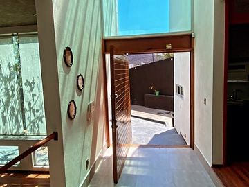 Hermosa Residencia en juriquilla Venta