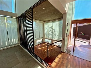 Hermosa Residencia en juriquilla Venta