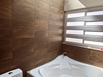 Hermosa Residencia en juriquilla Venta