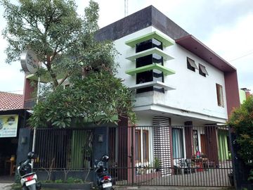 Rumah Induk dan Kos Eksklusif 22 Kamar dekat Kampus UGM