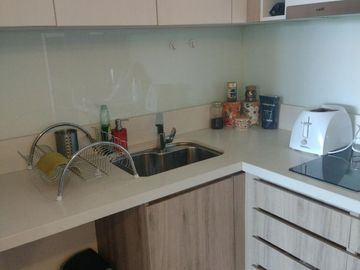 Gran departamento amoblado de 1 dormitorio a la venta en Concon