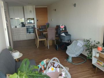 Gran departamento amoblado de 1 dormitorio a la venta en Concon