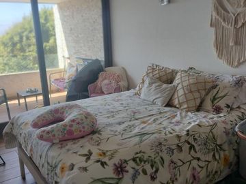 Gran departamento amoblado de 1 dormitorio a la venta en Concon
