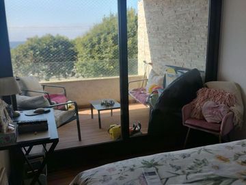 Gran departamento amoblado de 1 dormitorio a la venta en Concon