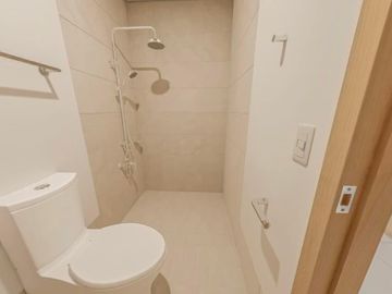 Pre Selling , Q.C,Balintawak Cloverleaf