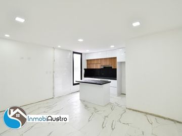 El Valle, Venta de Casa Rentera  01 LOCAL COMERCIAL + 02 APARTAMENTOS