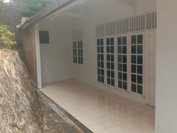 Dijual Rumah di Rempoa Tangerang Luas Tanah 428 Harga 5,5 Milyar Nego