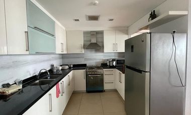 🌇 Live Amongst the Gardens of One Serendra! Largest 2-BR Suite with 4 T&B, Fully Furnished! Grab this Opportunity for P74M! 🌺🏢