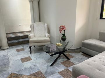 VENDO MANSIÓN EN CEIBOS