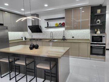 Modern Corner VIP House for Lease Near Nuvali Ayala Malls  Over looking laguna de Bay and Mt. Makiling