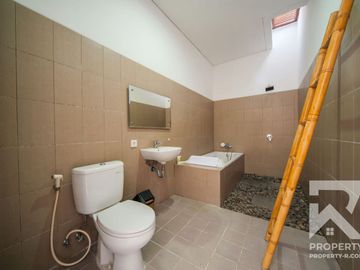 Cozy 3 Bedroom Villa with Pool in Sanur Bali for Rent Yearly