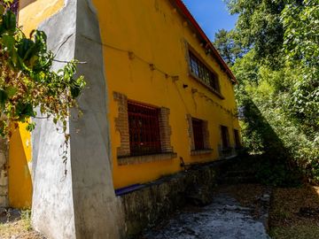 Venta de Propiedad con Casa Antigua y Amplios Jardines – Mineral del Chico, Hidalgo