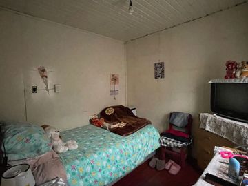 Casa cercana a Av. Lo Errazuriz, Cerrillos