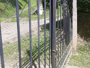 TE VENDO FINCA CON 3 CASAS EN BARBOSA ANTIOQUIA.