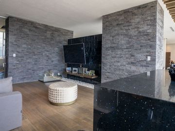 Exclusivo PentHouse en Venta en La Vista Country Club