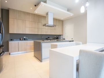 Exclusivo PentHouse en Venta en La Vista Country Club