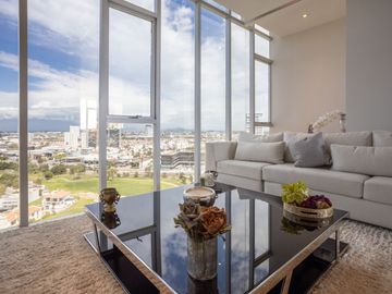 Exclusivo PentHouse en Venta en La Vista Country Club