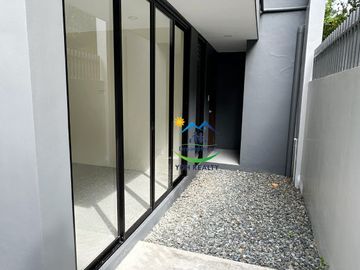 RFO Single Detached Housefor Sale inside Greenville Heights Consolacion Cebu