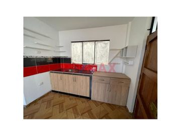 Vendo Casa En Esquina Urb. San Nicolas Ac:364 M2 $249,999 ID 1084584