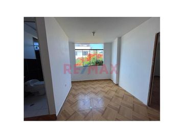 Vendo Casa En Esquina Urb. San Nicolas Ac:364 M2 $249,999 ID 1084584