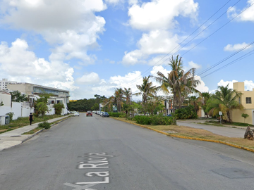 VENTA DE BONITA CASA