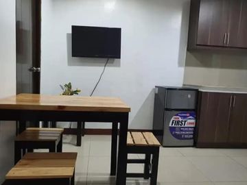 2BR Unit with Balcony for Lease near BONI MRT Mandaluyong