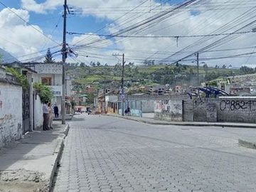 Casa de venta en Otavalo, calle Sucre, 929 m2