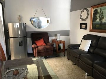 Venta de Hostal y Locales Comerciales Laureles