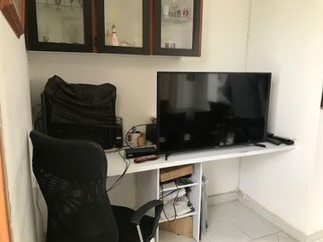 Venta de Hostal y Locales Comerciales Laureles